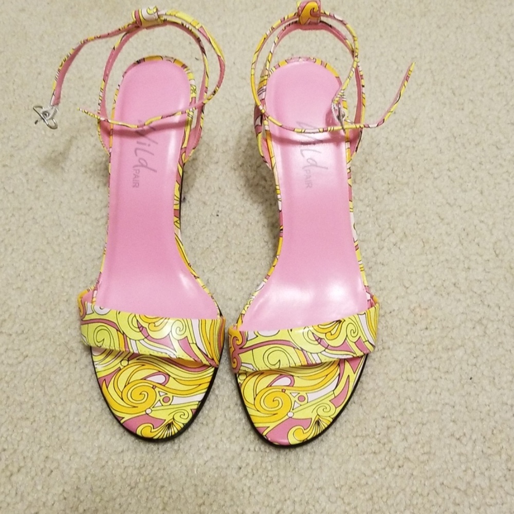 Paisley open toe heels- size 6.5